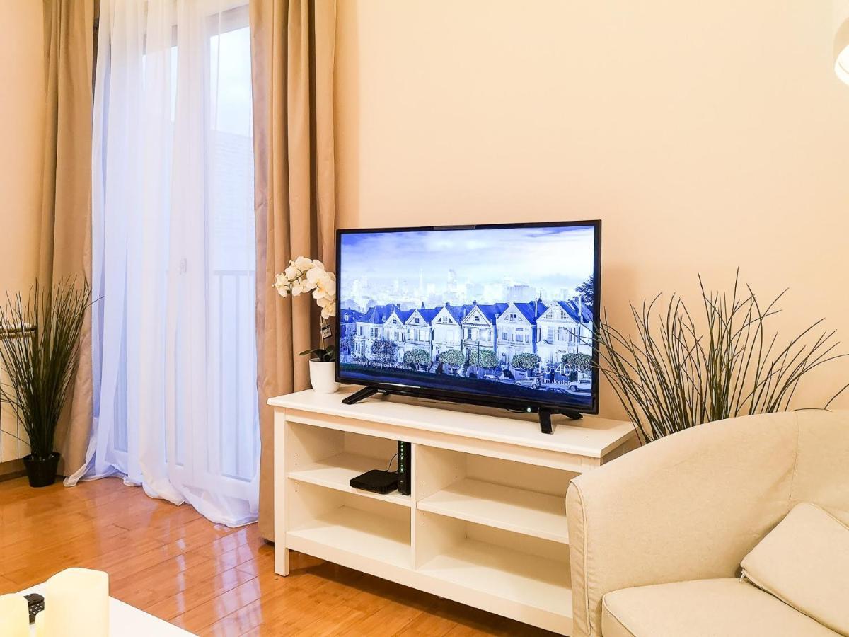 Filinhome Papa Suite 3 Novi Sad Esterno foto